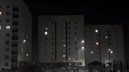 Два раза останавливалось сердце у мальчика, выпавшего из окна 8-го этажа в Шымкенте
