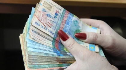 Женщина отдала десятки тысяч тенге за водительское удостоверение в ВКО