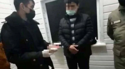 Наркотики в презервативах пытался провезти шымкентец через границу