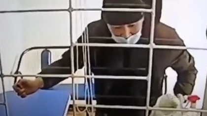 Грабители потребовали деньги, облив кассира бензином в Караганде