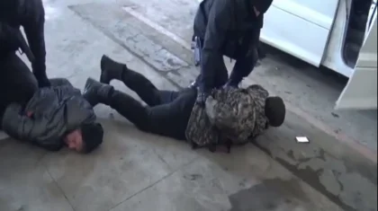 Задержание членов преступной группы сняли на видео в СКО