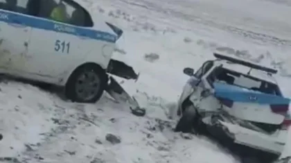 Водитель BMW протаранил два полицейских автомобиля в Туркестанской области