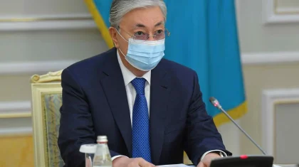Касым-Жомарт Токаев призвал казахстанцев вакцинироваться при первой возможности