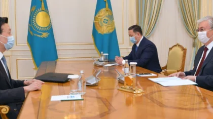 Касым-Жомарт Токаев пригласил Си Цзиньпина в Казахстан