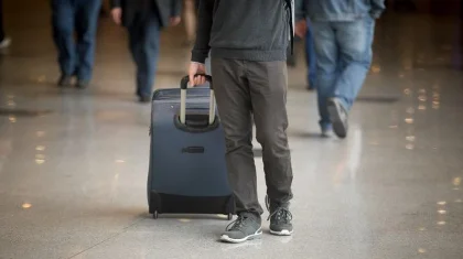 Пограничники предотвратили въезд иностранца с поддельным документом