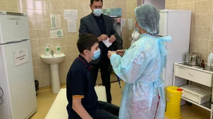 Все больше подростков вакцинируются в Нур-Султане