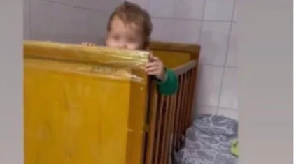 Двухлетний ребенок почти полгода находится один в алматинской больнице: начата проверка