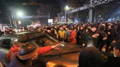 16 несовершеннолетних подозревают в участии в массовых беспорядках – Генпрокуратура