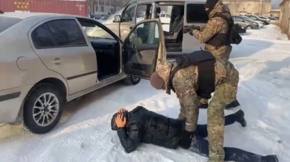 Захват банды вымогателей попал на видео в Усть-Каменогорске
