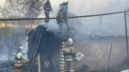 11 домов сгорели при пожаре в Костанае
