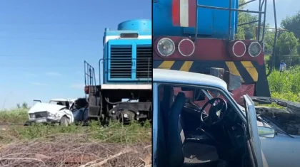Поезд протаранил авто в Алматинской области