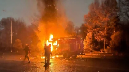 Троих мужчин подозревают в насилии над полицейскими и поджоге акимата в Алматы