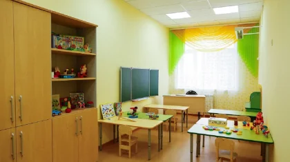 Ударился ногой, упал с качели: близнецы травмировались в коррекционном центре Актобе