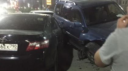 Протаранил 6 авто: на видео попала езда пьяного лихача в Актау