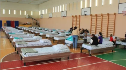 Временное жилище эвакуированных показали в Костанайской области