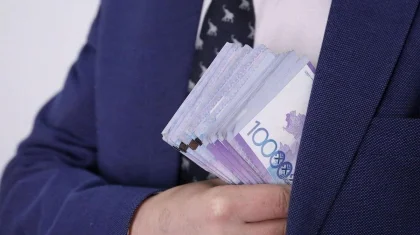 Сотрудника Антикора поймали на взятке в Мангистауской области