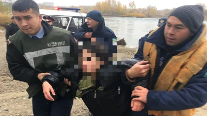 Подросток спрыгнула с моста в Семее