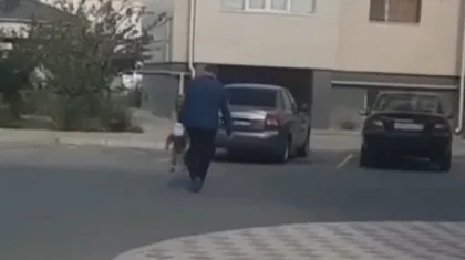 «Ребенок или кукла?»: видео из Актау обсуждают в Сети