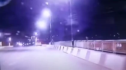 Попытка самоубийства матери двоих детей попала на видео в Уральске