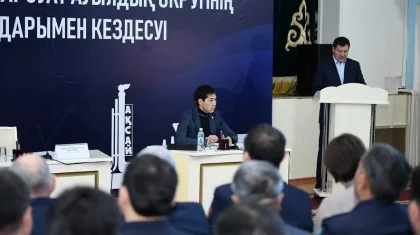 Аким ЗКО встретился с жителями двух экономически развитых районов