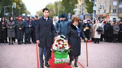 100-летие со дня рождения Маншук Маметовой отметили в Уральске