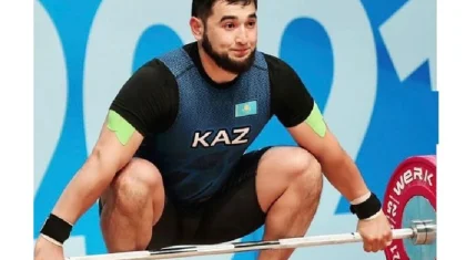 Казахстанец стал чемпионом Азии по тяжелой атлетике