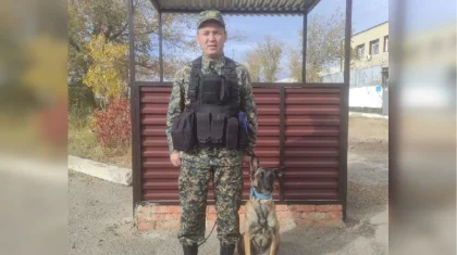 Кинолог-гвардеец задержал мужчину с наркотиками в Жезказгане