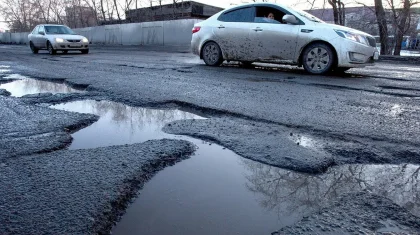 Больше 5 тысяч нарушений: как в Казахстане «ремонтируют» дороги