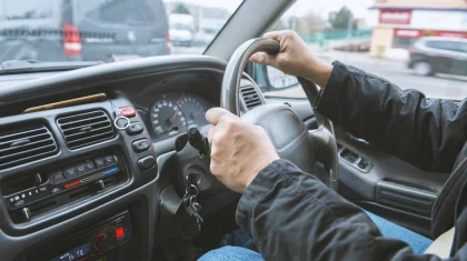Названы условия легализации праворульных авто в Казахстане