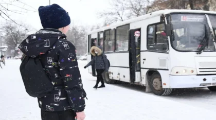 «Бойкот пассажирам»: недовольные водители проезжают мимо остановок в Павлодаре