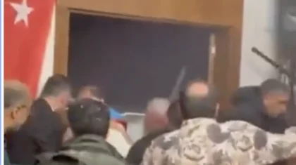 Потолок обрушился в отеле в Турции во время массового мероприятия