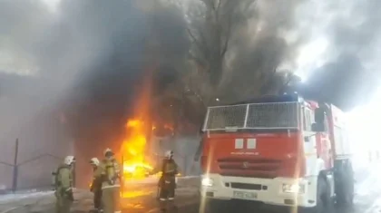 Крупный пожар в Таразе сняли на видео