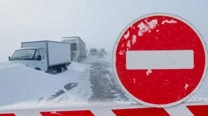 Из-за непогоды закрыты дороги в трех областях Казахстана