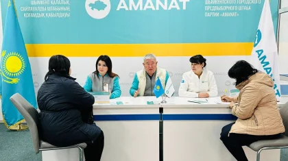 Прием граждан провели кандидаты в депутаты от «AMANAT» в Шымкенте