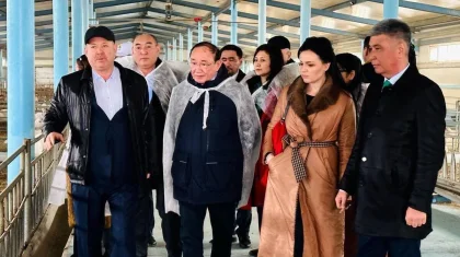 Делегация партии «Ауыл» посетила фермерское хозяйство в Атырауской области