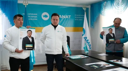 Пожелания и наказы от избирателей получают аманатовцы в Павлодарской области