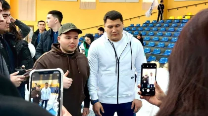 Партия Respublica провела встречи с избирателями в Атырау