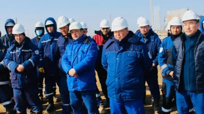 Кандидаты в депутаты от партии «Ауыл» встретились с нефтяниками в Атырауской области