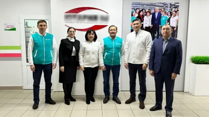 Кандидаты от партии «AMANAT» встретились с коллективом швейной фабрики