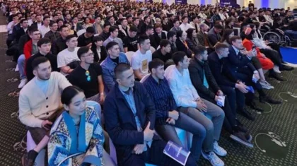 Партия Respublica провела форум в Астане