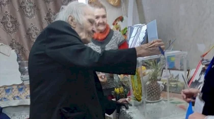 «За будущее нашей страны»: 103-летний ветеран проголосовал в Алматы