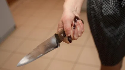 Женщина зарезала сожителя и сообщила об этом в полицию Шымкента