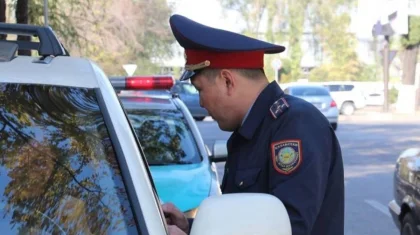 Полицейского начальника задержали в Шымкенте