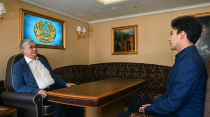 Димаш опубликовал фото с Токаевым