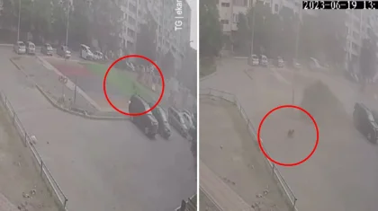 Ураганный ветер снес площадку вместе с детьми в Караганде. Видео