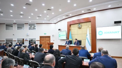 Члены фракции партии AMANAT в Мажилисе рассмотрели проект республиканского бюджета