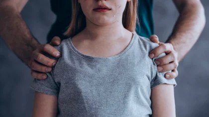 Мужчина принуждал к интиму 12-летнюю школьницу из Аксу