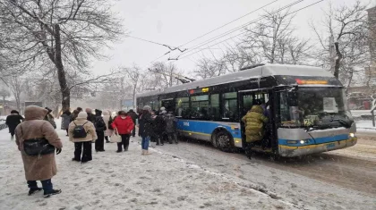 Из-за морозов часть автобусов сошла с маршрута в Алматы