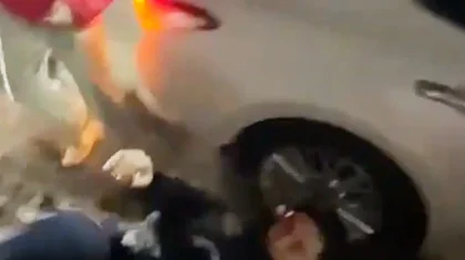 «Сотруднику разбили губу и нос»: жесткий конфликт с полицейскими попал на видео в Алматы