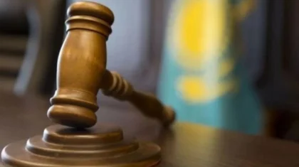 Спортивных тренеров осудили за хищение крупной суммы денег в Шымкенте